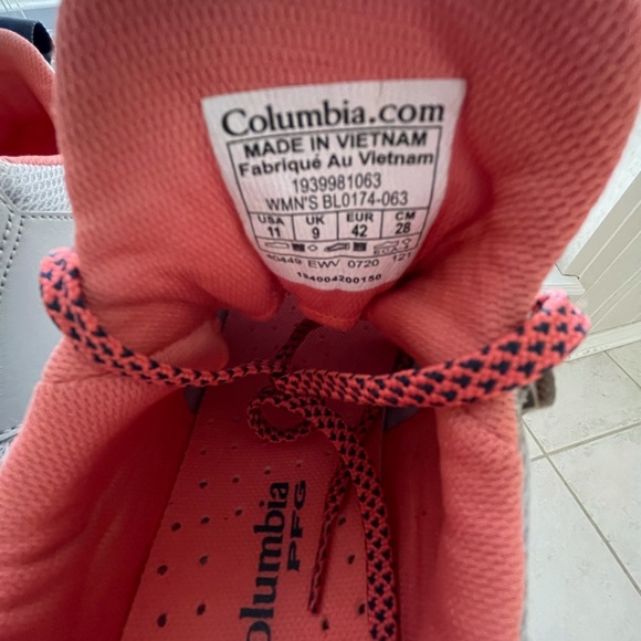 Columbia Womens Sneaker - Picture 3 of 6